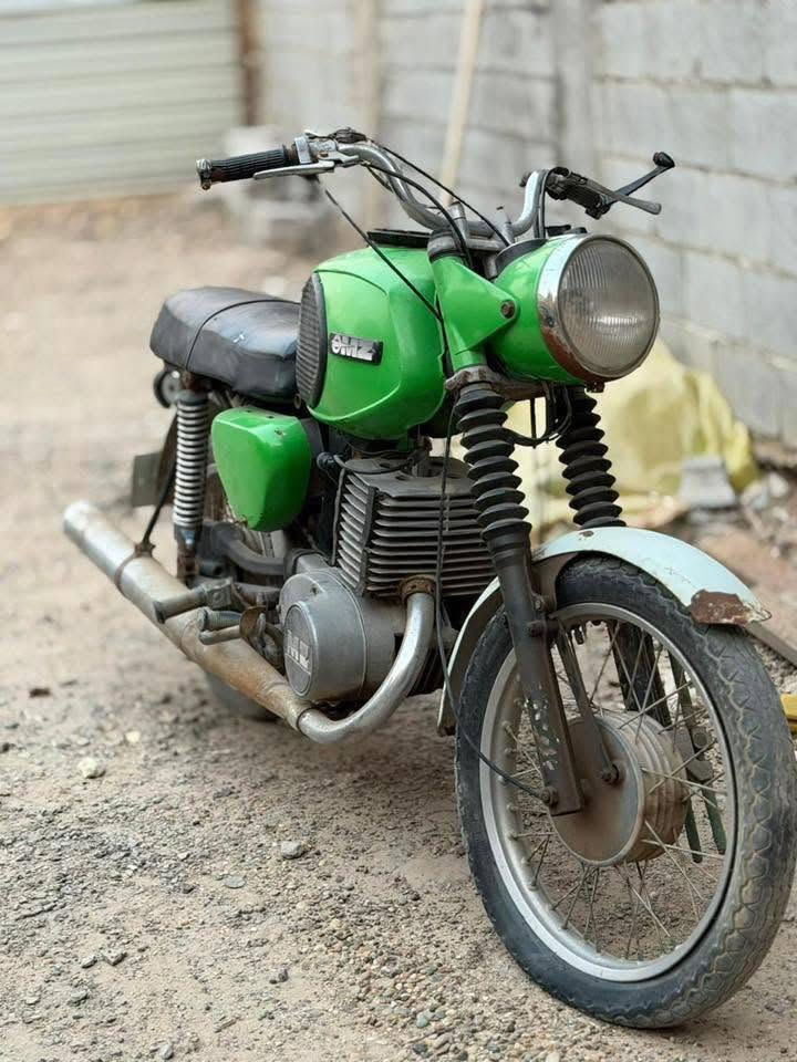 سلام عليكم
دراجه mz 1981 متفلش كير ⛓️‍💥⚙️
بدون اوراق 📍🚨
    محرك: 243 cc
* السعر 400 الف 
مكاني بغداد 

‭***********‬☎️
