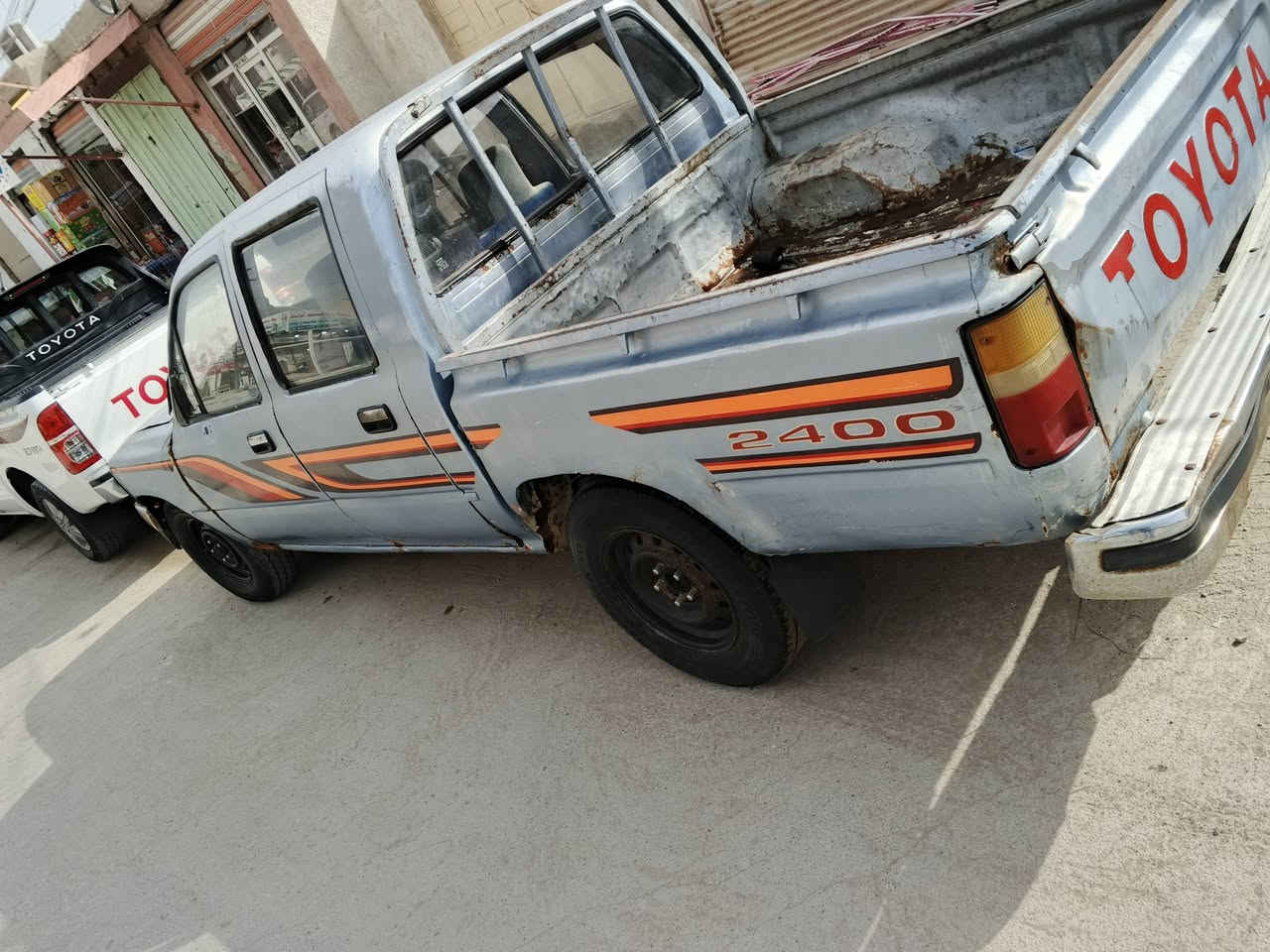 سلام عليكم بيكم تيوت مديل 89سياره جاهز مكينه كير حداديه خير من الله سعر 30وبيه مجال شراي يتصل ***********
