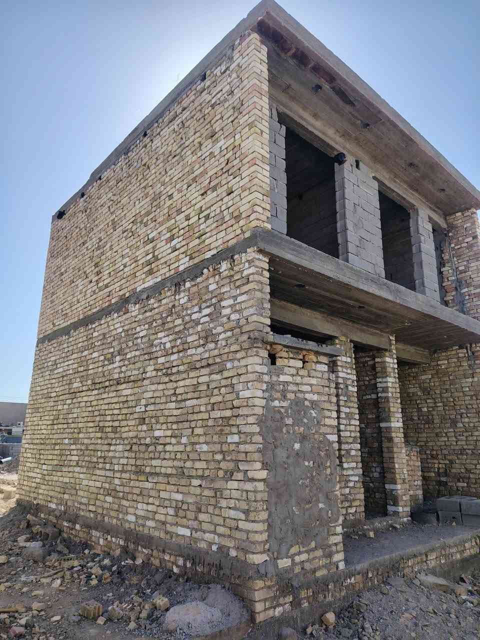 السلام عليكم بيت هيكل للبيع مساحه ٥٠ متر الشهداء ابو غريب قرب السوك او المدرسه ابن كثير
***********
***********
