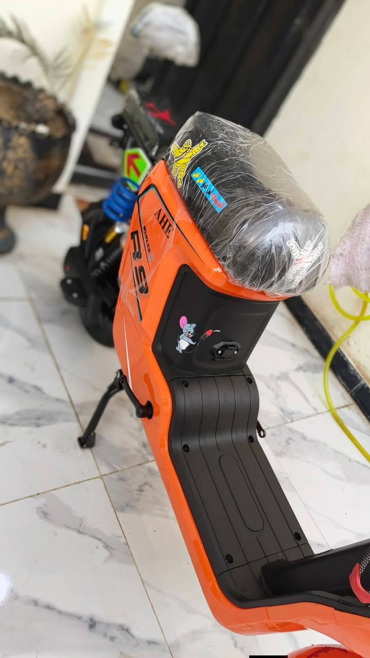 سلام عليكم ورحمة دراجه ار تسعه لبيع مكاني بغداد البلديات باقي تفاصيل عل رقم الهاتف او وتساب خمس بطاريات نضاف- 100/90رقم ***********
