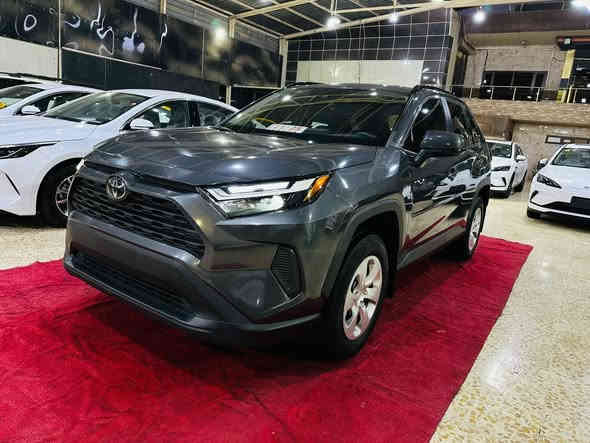 🟢Toyota RAV4 2023 LE 🟢

حجم المحرك 4 سلندر (2.5L) 

🔴(السعر/ 20500 $)

🔴المواصفات : 
رادار أمامي(تحديد مسار)
تحكم وضعيات القيادة Drive Modes 
هاند بريك بصمة
اوتو هولد(Auto Hold)
تحكم وضعيات القيادة ECO,NORMAL,SPORT
مانع انزلاق+ABS
حساسات خلفية+كاميرا
تحكمات استيرن
تبريد قطعتين 
وبقية المواصفات المعروفة
الضرر كما موضح بالصور

🔴(العنوان/كركوك شارع المعارض)
 ___________________&&&________________

🔴للاتصال/
***********

***********
