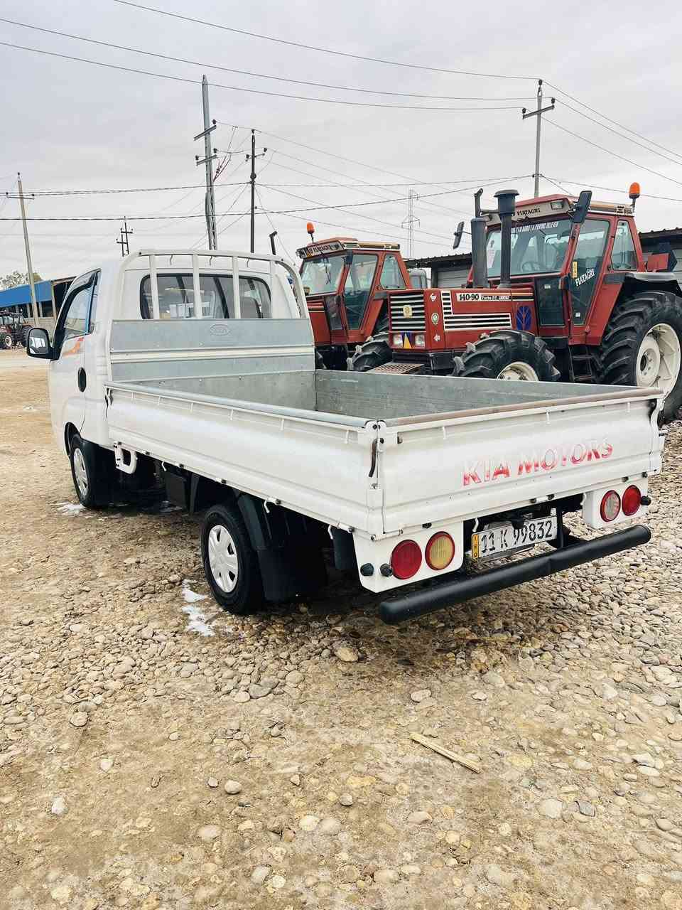 للبيع كيه 2018
رقم بغداد سنويه ل30 :كفاله عامه 
مكان سياره واسط الزبيديه 
السعر 118 
***********
