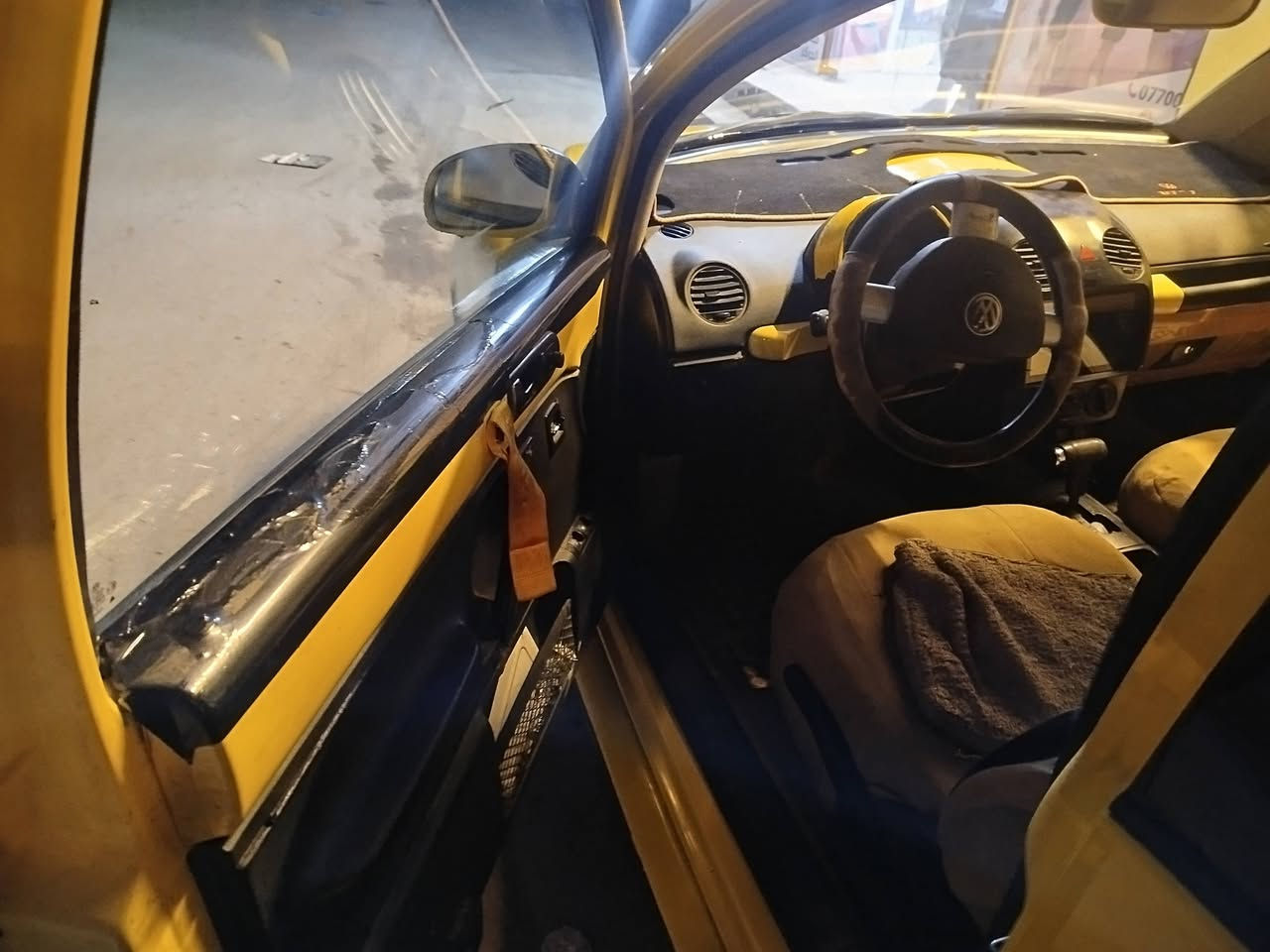 سياره بيتل 2008 وارد امريكي مصبوغه عام 

مبدل 
بيها راديتر وبور استيرن وكيس كير وباتري 
سعرها 55 وبيها مجال حگ الجيه الميشتري ليكسر بسعرها 
مكانها بابل المحاويل 
*********** 
السيارة بأسمي تحويل مباشر
