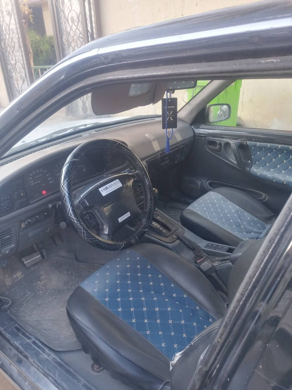 السلام عليكم برنس للبيع او مراوس موديل ١٩٩٤ كير اوتو محرك كير صدر تخم تاير تحكم ستيرن ليت زنون اصلي  رقم انبار تحويل ثاني يوم السعر ٣٤ وبيه مجال  للإستفسار عل رقم *********** المكان هيت
