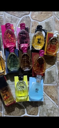 ٢٠ عطر • ١٠٠ مل • توصيل مجاني