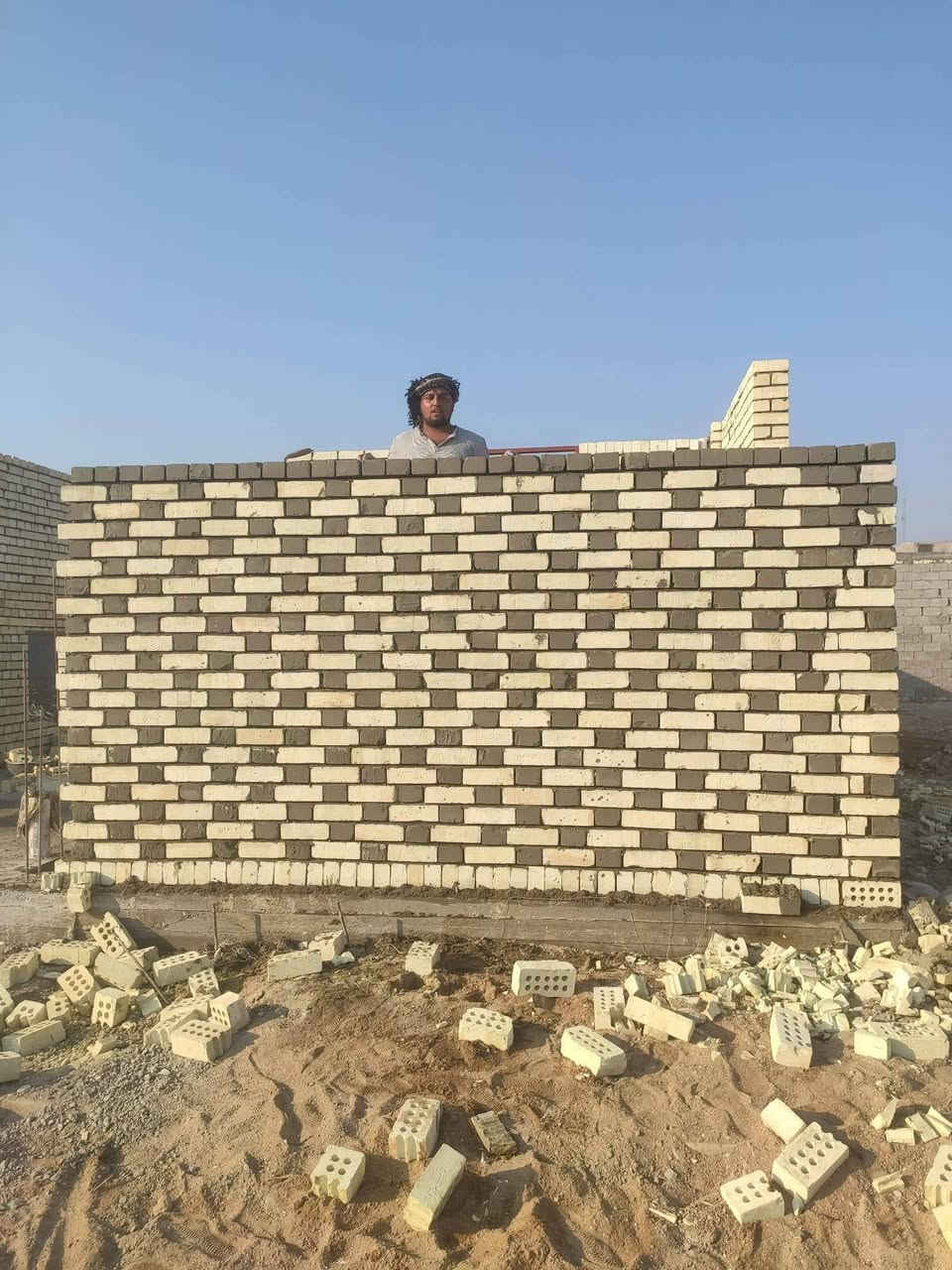 خلفه بناء درجه اولى نشتغل طابوك بلوك فرمستون بانسب السعار الهاتف ***********
