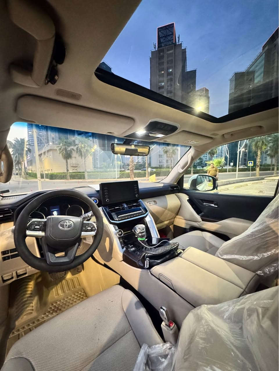 لاندكروزر gxr 2023 جيهان 
سلام عليكم لاندكروزر 2023 gxr شركة جيهان كفاله عامه مكفوله ومغلفه ppf ماشيه 51 الف كيلو مواصفاتها معروفه للبيع سعرها 645 ورقه وبيها مجال للطيبين مكاني اربيل
***********
*********** أربيل, العراق
