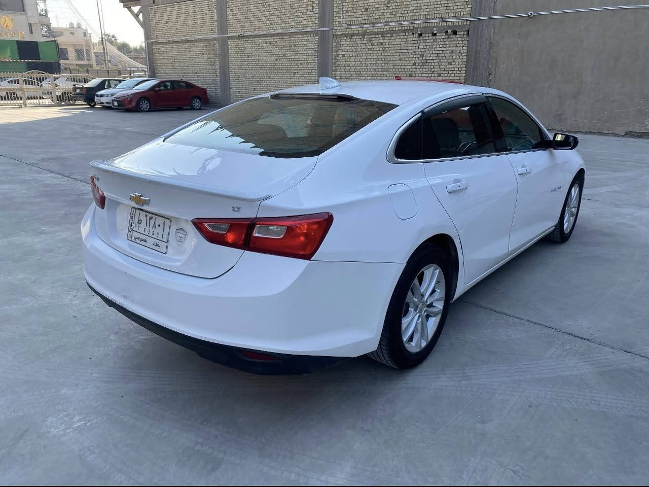 سلام عليكم

ماليبو 2018 LT بجم كبس
 حادث قطعتين جاملغ خلفي وباب وموحدين لون باب السايق  
السياره كلش نظيفه مواصفات LT معروفه كشنات جلد وكشن السايق كهرباء، شاشه  جبيره كار بلي وكامره ، توقف اوتو ، بصمة تشغيل وبيبان اربعه 
السياره بعدها عالبلاد حته الفيت بمب بلادي مال شركه بعده صارلها عدنه ٦ سنين مامفوليها بانزين عادي كله محسن 

السياره جاهزه مينصرف عليها دينار

ماشيه 72,000 

رقم بغداد الجديد باسمي وهزه جديده  (الصور قبل مابدل الرقم )

مكانها بغداد المنصور او حي الجامعه او مجمع نجمع بغداد

السعر 11,300 $ وبيه مجال  

تواصل عالرقم او دايركت

***********
