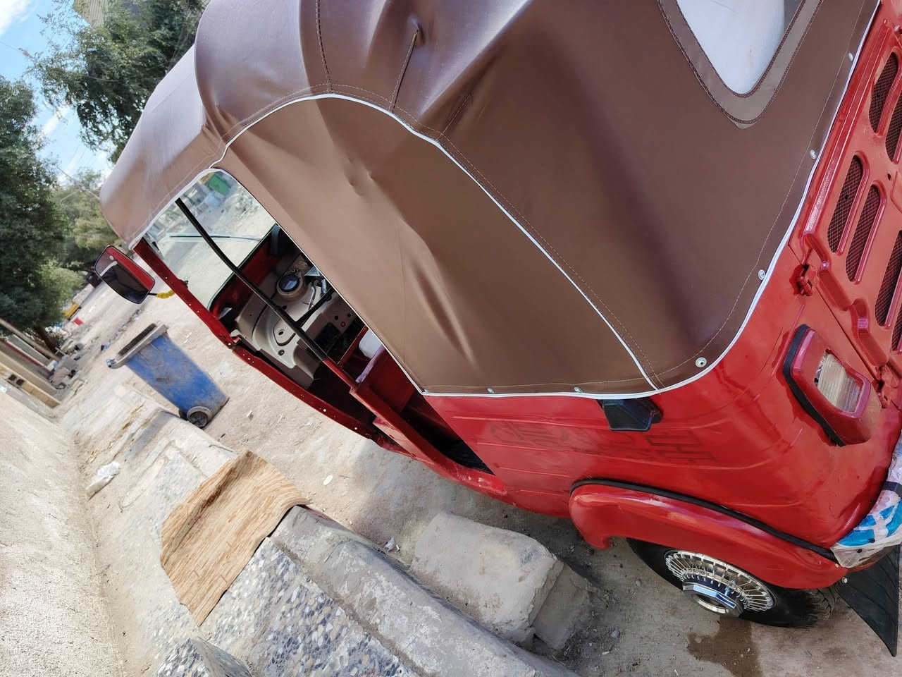 سلام عليكم تكتك للبيع 18 شهر 12 تكتك جهزه كبل الشارع ما زب عليه ربع مكينه مال 20 لا تنقيص ول تبخير رقم وسنويه تحويل ٢ يوم بسمك السعر 4700 وبه مجال حك جيه المكان حي طارق الوسط مصبوقه عام جماليه ***********
