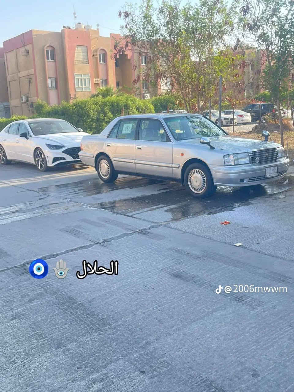 السلام عليكم راس ثور 2000 مدفوع كمرك رقم كركوك السعر 110وبيهه مجال لاتصال عل رقم مكلف بل نشر ***********
