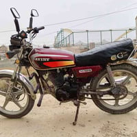 دراجه للبيع السعر 400وبي مجال 07826412687