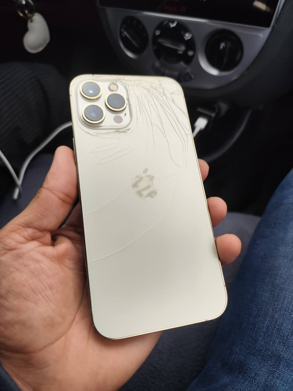 ايفون 12 برو ماكس ذاكره 256 تك بطاريه 83 الجهاز مبدل شاشه فقط اصليه مضبوطه سعرو 325 الف شراي خاص


**إذا كنت صاحب هذا الإعلان وتريد حذفه لأي سبب، رجاءا أرسل رسالة إلى الدعم الفني**