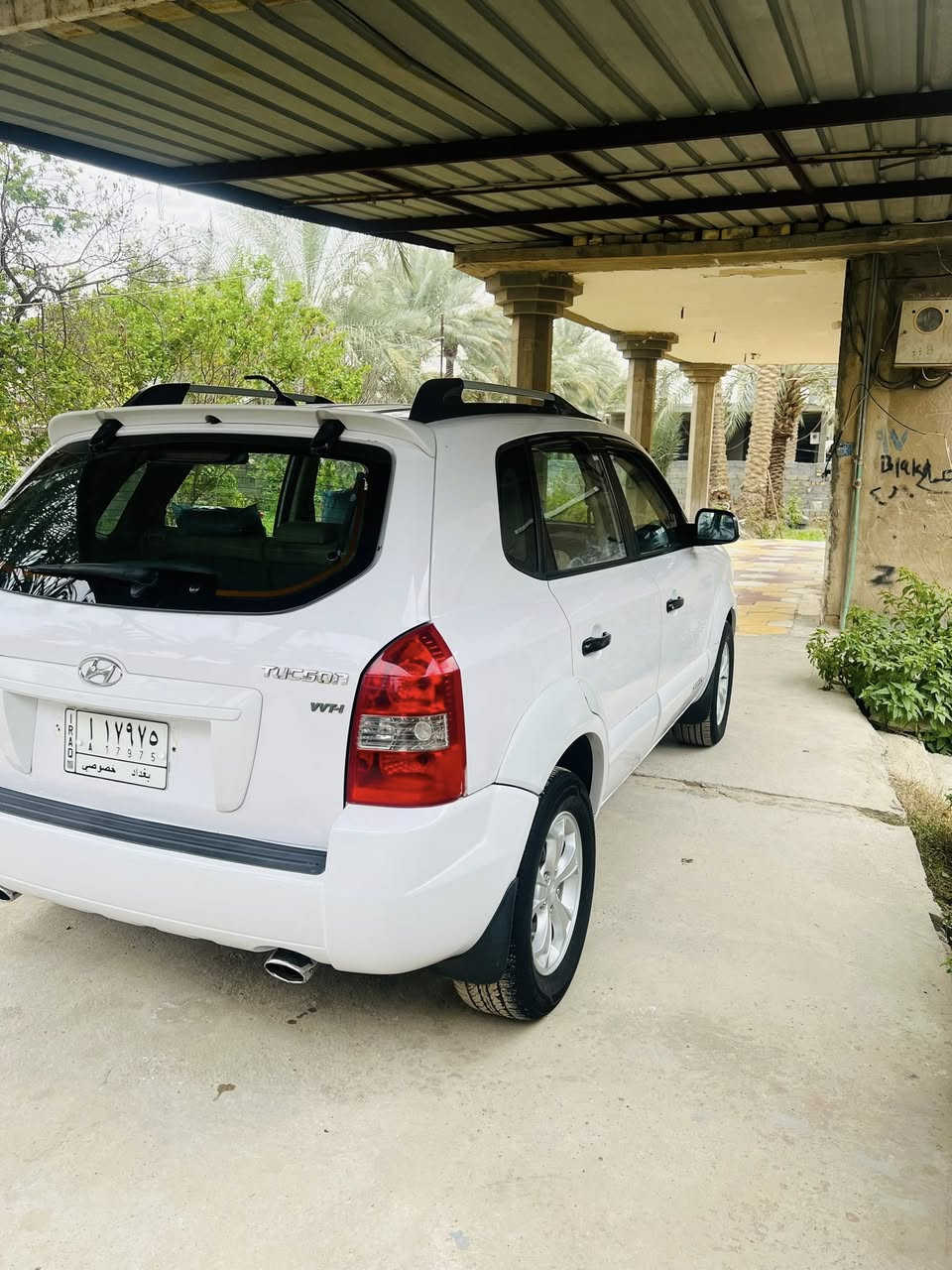 للبيع توسان خليجي 2009جاهزه من كلشي مكينه كير تدفئه تبريد كفاله من الصبغ والتبديل بيهه بارد بسيط بقبق جنطه السياره خليجيه سنويه 28 بسمي السعر 125 الاتصال ***********
