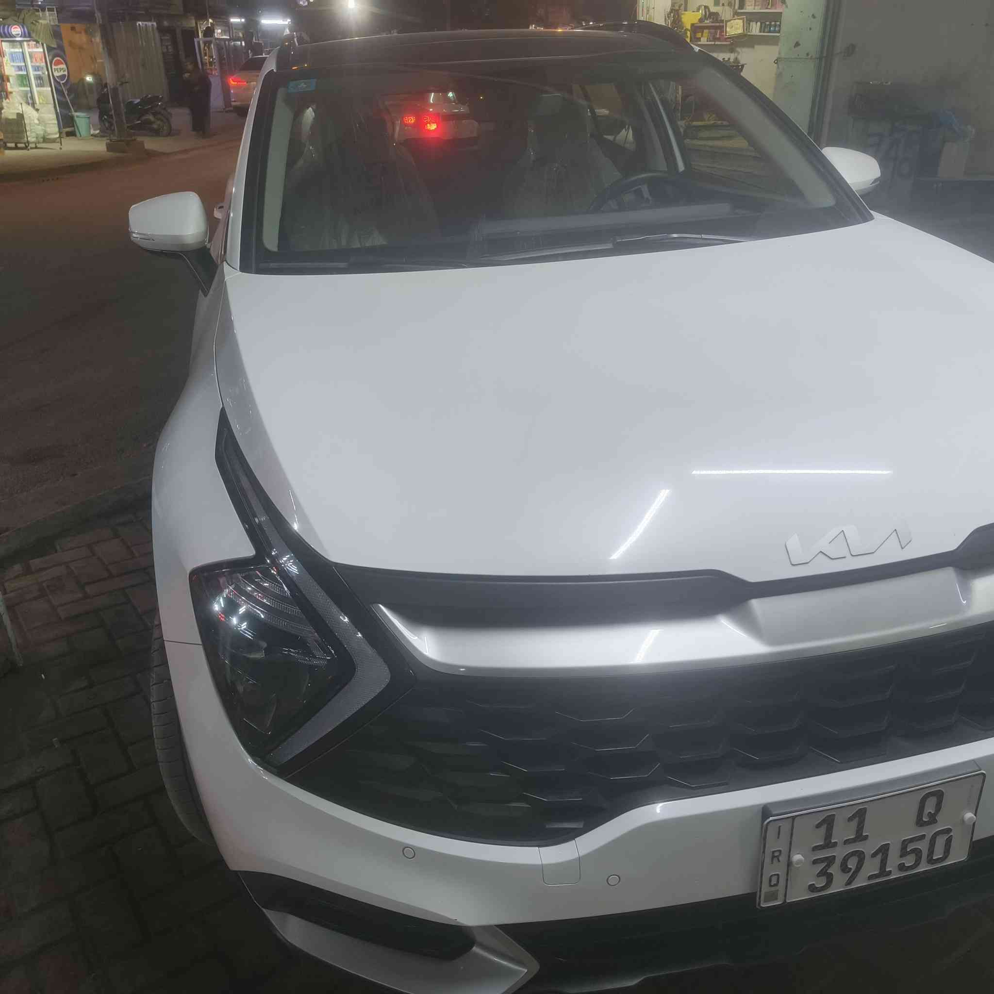 السلام عليكم من رخصه الادمن سبورتج ٢٠٢٥ اخت الزيرو ماشيه ١٠٠٠٠ فول مواصفات بصمه بانوراما تشغيل عن بعد صندوك. كهرباء فول الفول   السعر ٢٤٢  الاتصال *********** موجوده في الاعظميه
