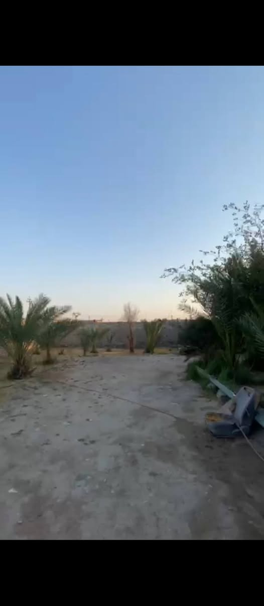 للبيع او مراوس 1500متر مبني ست غرف غرفتين نضام سويت صالتين مطبخ استقبال خارجيه وحمامات داخلية و خارجية كله مسيج ناصرية, ذي قار


**إذا كنت صاحب هذا الإعلان وتريد حذفه لأي سبب، رجاءا أرسل رسالة إلى الدعم الفني**