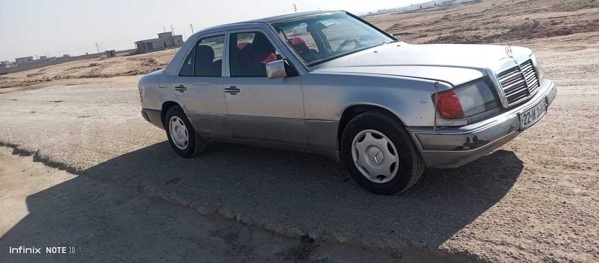 سلام عليكم ورحمه الله وبركاته البيع مارسدس دب السياره صبغ عام كير ومحرك شرط محرك فيفيتي تبريد ثلج تدفئة شغاله صدر امامي خلفي جدد شرط وكالة وتحويل كهربايته كلها شغاله تواير ربعتهن جدد السعر المطلوب 45 ورقة بيه مجال شي قليل رقم الهاتف *********** *********** خابر ودلل حياكم الله جميعا
