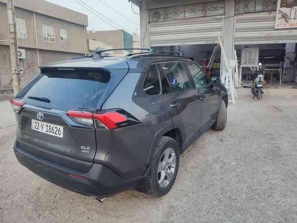 للبيع
السعر 230 بيها مجال 

راف 4 موديل 23 

مواصفات XLE ضرر 

ماشية 24 ألف ميل 

تبديل قطعتين فقط 
يرهم مراوس حسب الإتفاق 

بقية التفاصيل عالخاص او الإتصال على الرقم ***********
