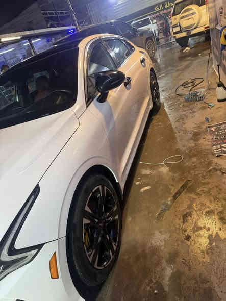 السلام عليكم شباب
K5 جيتي لاين  
موديل 2023 
مواصفات GT LlNE
لوون ابيض مميز ماشاء الله 🖤
فول مواصفات بنوراما ❤️
1-بصمه
2-شحن هاتف لاسلكي 
3- قياده ذاتيه ؏ الخطوط السريعه
4- هاند بريك بصمه 
5- سقف أسود بانوراما
6- مثبت سرعه 
7-نضام ABS
8- مانع انزلاق
9-حساس أطارات 
10-بك لايت ليد
11-شاشة
12- كامره دواره
13- كشافات امامي
14-شاشه اعطال
15-ويل كورم لونين
16-رادار جانبي وخلفي وامامي 
17-مراقبة النقطة العمياء
18-رادار الخطوط البيضاء 
19-اشاير بالمري 
21-كشنات تدفئه فقط
22-‏ مقعد للسائق قابل للتعديل كهربائياً
23-لايتات ‏3 عدسات 
24-نضام قياده 
25-كشنات جلد احمر ❤️ smart+normal+sport+custom
25-بلوتوث + aux + usb
26-فول تحكم ستيرن
27-كير أوتو + عادي
28- ئوتو بريك 
29- ‏ ‏الخريطة🗺📍
31- ستيرن حرف D  
32-‏Led +  زينون
33-السياره فول رادرات 
34-التشغيل عن بعد
‏AUTO HOLD-38
39-نظام الملاحة
40-مصابيح خلفية LED
41-مصابيح ضباب LED
42-لاسلكي Android Auto  
43- لاسلكي 
44-ماشيه 40
#ضرر (   جاملغ مبين صور الحادث بل الصوره ) 
ايرباك طاك استيرن  
دواخل  سليمة  

السعر195$ وبيها مجال 
رقم تلفون 📞  *********** و واتساب 
مكاني بغداد
