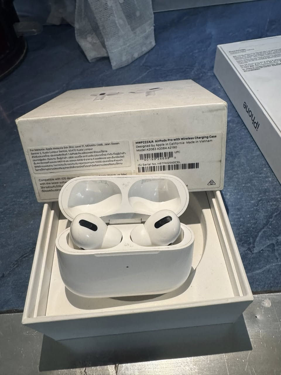 ايربود آبل الاصلي مستخدم فقط وشه بتك الايمن مرات حط سعر بالعافية


**إذا كنت صاحب هذا الإعلان وتريد حذفه لأي سبب، رجاءا أرسل رسالة إلى الدعم الفني**