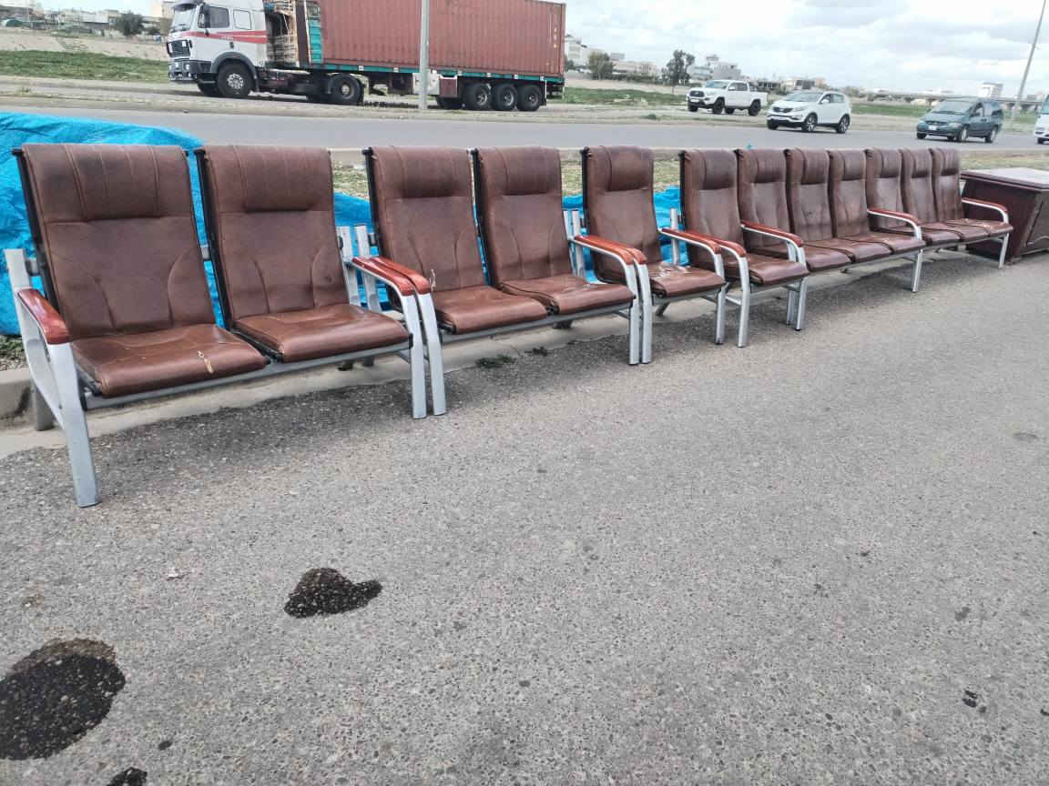 لايت ب 25 بلور هواء ب 15 مجمده ب 145 جربايه اطفال ب 35 كاونتر ب 325 مولد تايكر ب 110 كراسي 12 مقعد ب 250 للاتصال ع *********** كركوك, العراق
