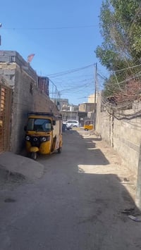 بيت للبيع مساحه 400 العنوان عل سدة قرب تقاطع سبع قصور البيت مقسوم بيتي...