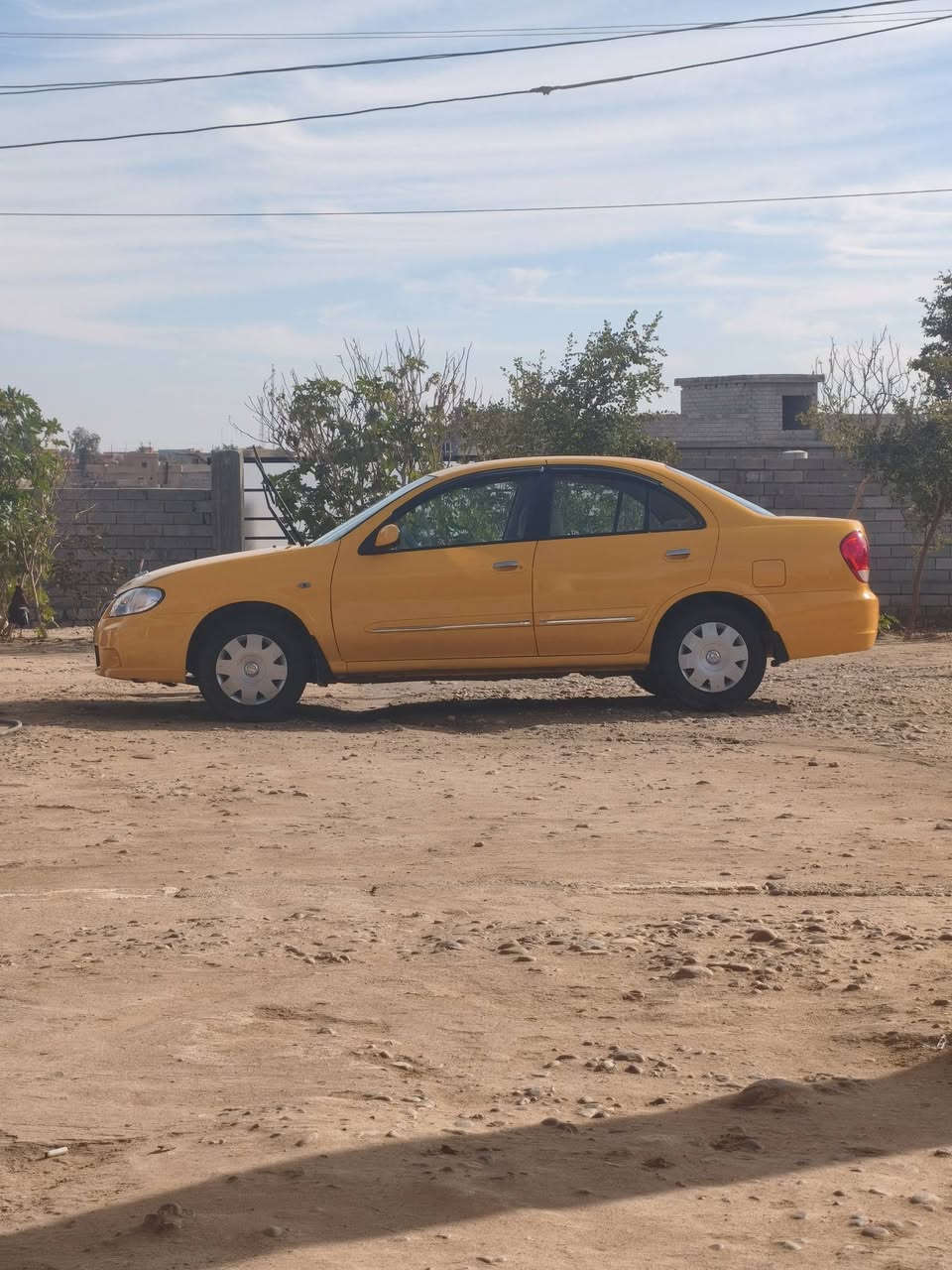 نيسان سني 2010 رقم صلاح الدين الألماني سنويه ل28 مصفره هيئه وغرامات محرك ابيض 16 تبريد تدفئه حداديه وصبغ 100/100 سياره جاهزه من كل نواحي السعر 90 مكان سياره صلاح الدين الحجاج ***********
