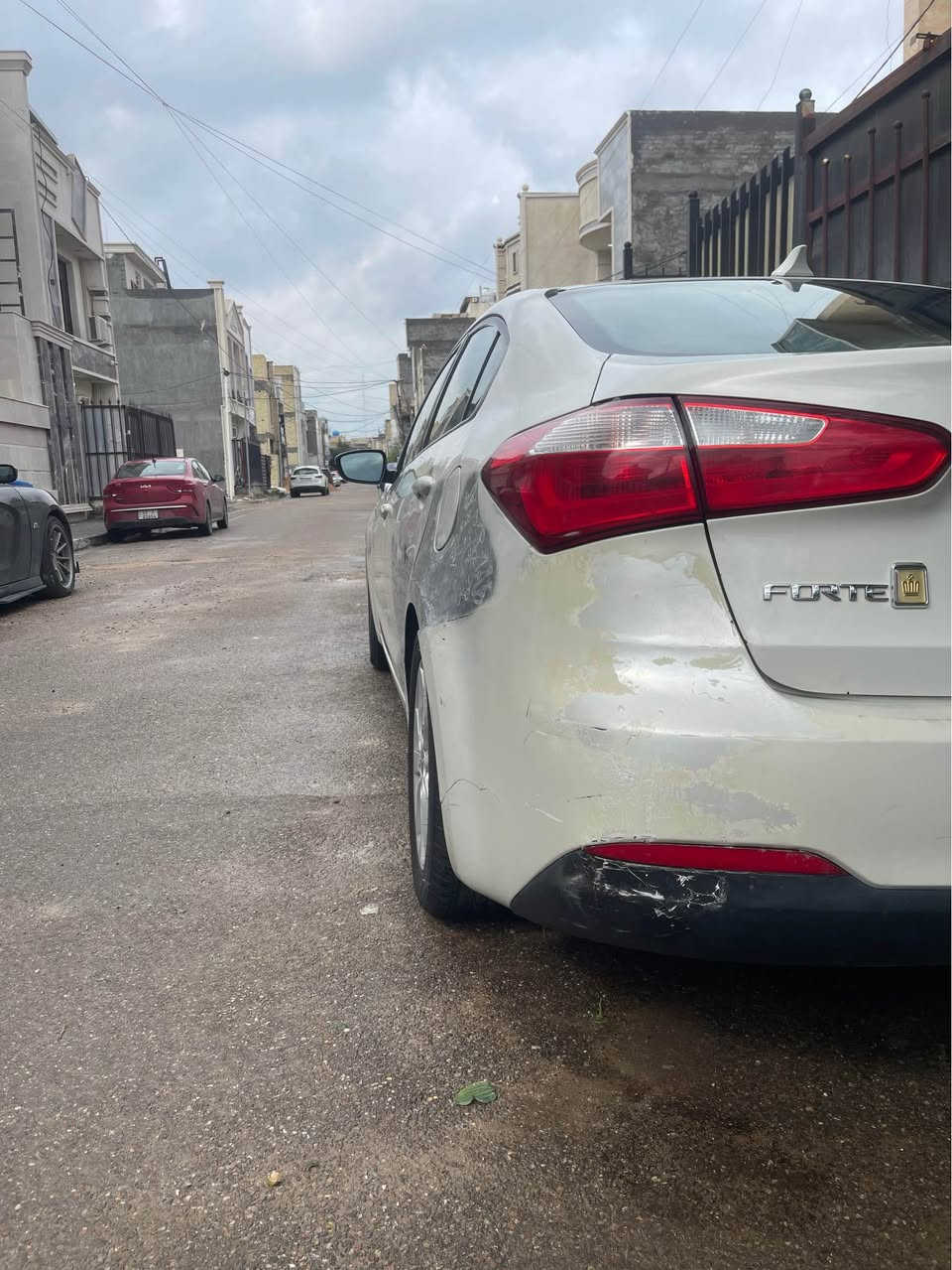 السلام عليكم 🫡 سياره فورتي وارد أمريكي موديل ٢٠١٥ مكينه ١٨٠٠ دوش سياره رقم كربلاء مشروع وطني بسمنا تحويل ثاني يوم سياره كير مكينه مكفولات لأفتح لاتنقيص لا نفخ سياره حادثها جاملغ وباب بدون ايرباك وبدون دواخل شاصي لغد تكم كفاله حته دعامياتها البلاديه ماشيه ١١٣ حقيقي السياره يرادلها صبغ ٦ قطع لاتكم ولا دوس كله بلادي وموضح بل صور كير مكينه صدر تخم تاير تبريد تدفيه كله شغال داخل مدوشم حراري سياره فقط يرادلها صبغ ٦ قطع مكاني بغداد حي الجهاد شارع الشارقه للستفسار *********** السعر ٨٩ وبيها مجال كلش بصيط بغداد, العراق
