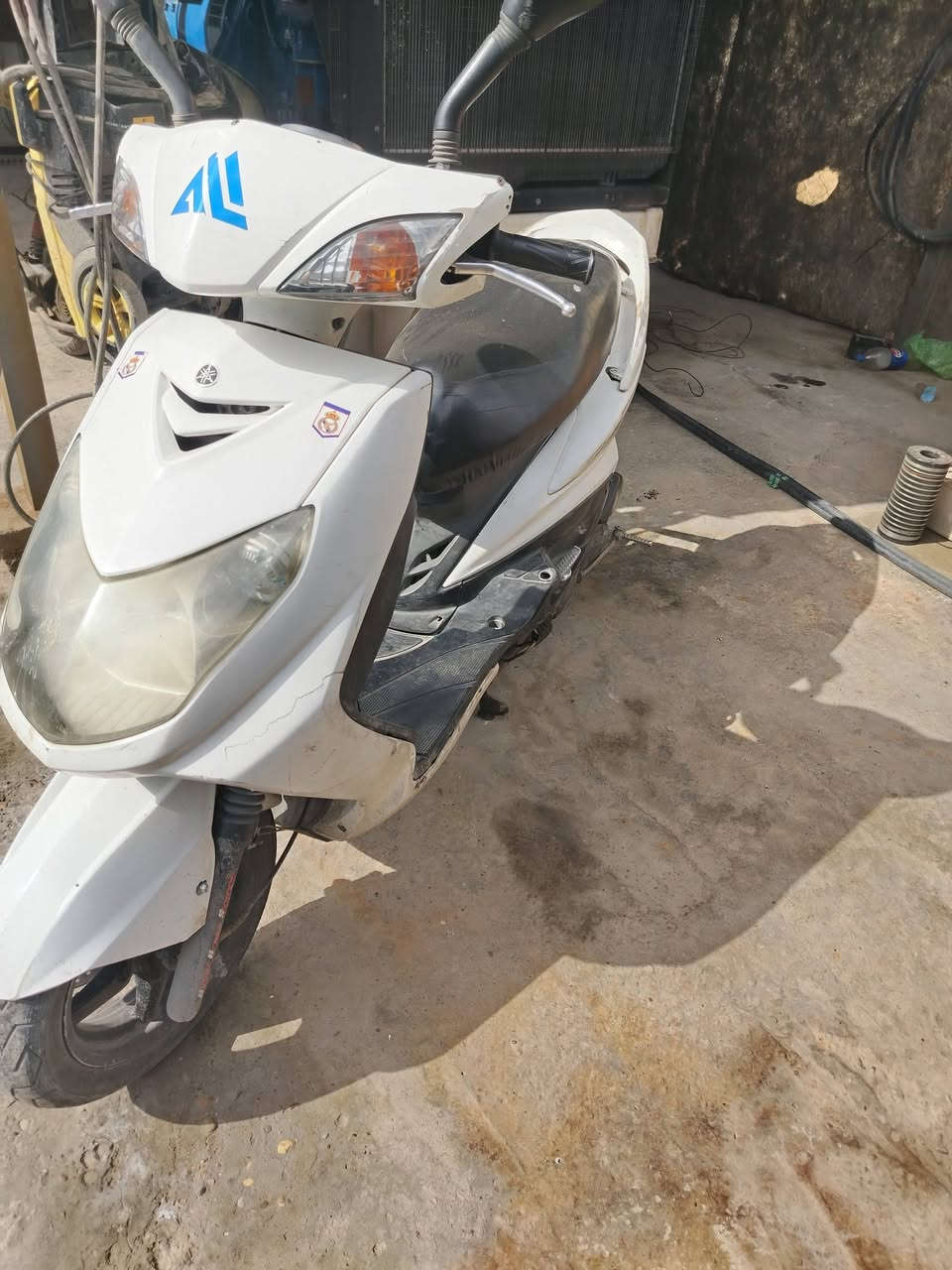 سلام عليكم
سكنس فحل
مكينه ناعمه دراجة كاملة نقص فقط كابريتر
جيب كابريتر ونطيك تراي وين متريد
شلعة معدل
٤٥٠ وبيه مجال حك الجيه
مكاني بغداد مقابل جزيرة بغداد السياحية
***********
