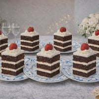 توفرت سيتات نقش أحرف عربيه سيت صحن حلويات أو كيك عدد 6️⃣ قطع قياس 20cm...