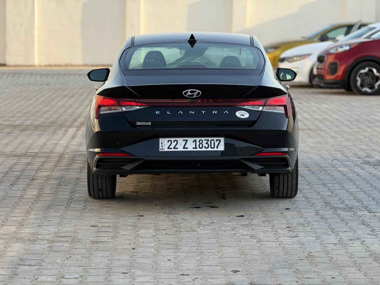 للبيع 

النترا وارد امريكي موديل 2023

حادث جانبي بابين جهة اليمين يعني قطعتين صبغ فقط 

باقي السيارة مكفولة من الصبغ 

سعر 152ورقة 

حجم محرك 2000 دوش

بصمة تشغيل وابواب وتشغيل عن بعد 

شاشة ديجتال متصل وكامرة دوارة

لايت زينون عالي ناصي منضومه اصلية

هاند بريك بصمة 

تليفون 📱 شاحن وايرلس

تبريد شاشة منفصل

هيتر بالكشنات

سيارة جديدة تخم تاير جديد ماشية 26

رقم اربيل الجديد وكالة او تحويل حاظر 

***********

مكان السيارة بغداد الكرخ قرب شارع مطار بغداد الدولي
