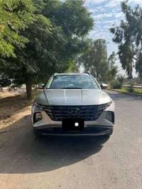 توسان امركي  البيع موديل 23سعر 185وبيه مجال -07735402365