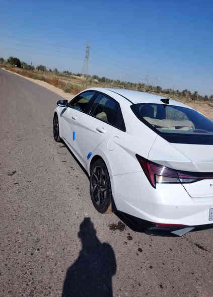 السلام عليكم 
النتره  2023 خليجي  ماشيه54 k
كفاله عامه 
كير At 
محرك كير كفاله
فول مواصفات
محرك 2000
فتحه 
بصمه
شاشه كامره دواره
حساس امامي خلفي 
تحكم ستيرن 
بصمة ابواب بصمة جنطه 
تشغيل عن بعد
صندق ذكي
اشاير بل مري
الاستفسار اتصل رقم  ***********
***********
