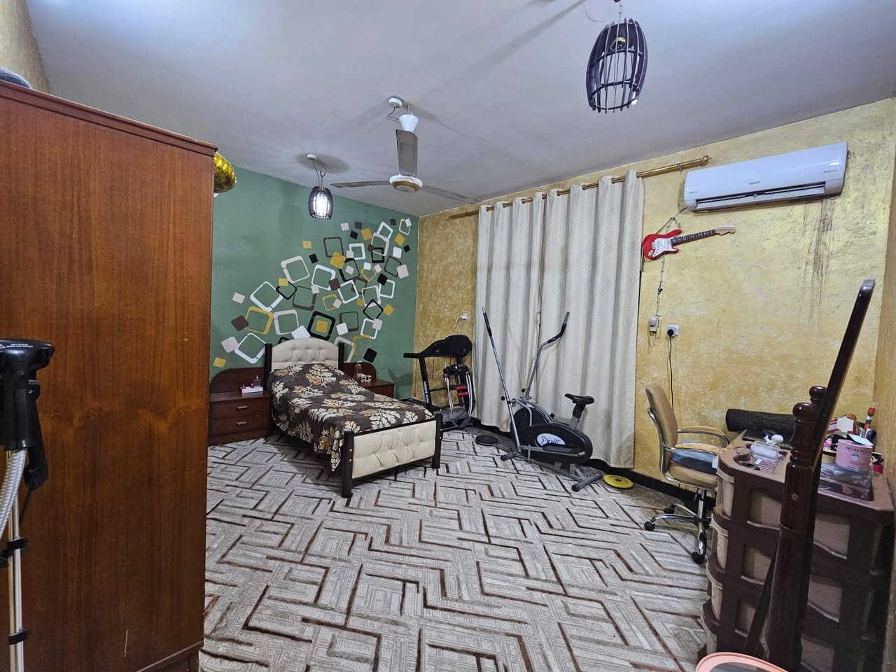 السلام عليكم
دار للبيع طابو زراعي سند ٢٥
حلة نادر الثانيه قرب مول اهل الخير
مساحة ٢٥٠م
طابقين
طابق ارضي ٢نوم وصالة وكيلدور ومطبخ ومجمع صحيات
طابق اول غرفة نوم وهول ومجمع صحيات
البيت ركن
قريب من الشارع الخدمي
للاستفسار***********
***********
*********** ابواحمد لبيع وشراء العقارات في بابل مكتب البيت الأمين حلة نادر الأولى قرب قرب آسواق الجمل ملاحظة نستقبل جميع عروض البيع والشراء والايجار الرهن نستقبل جميع
