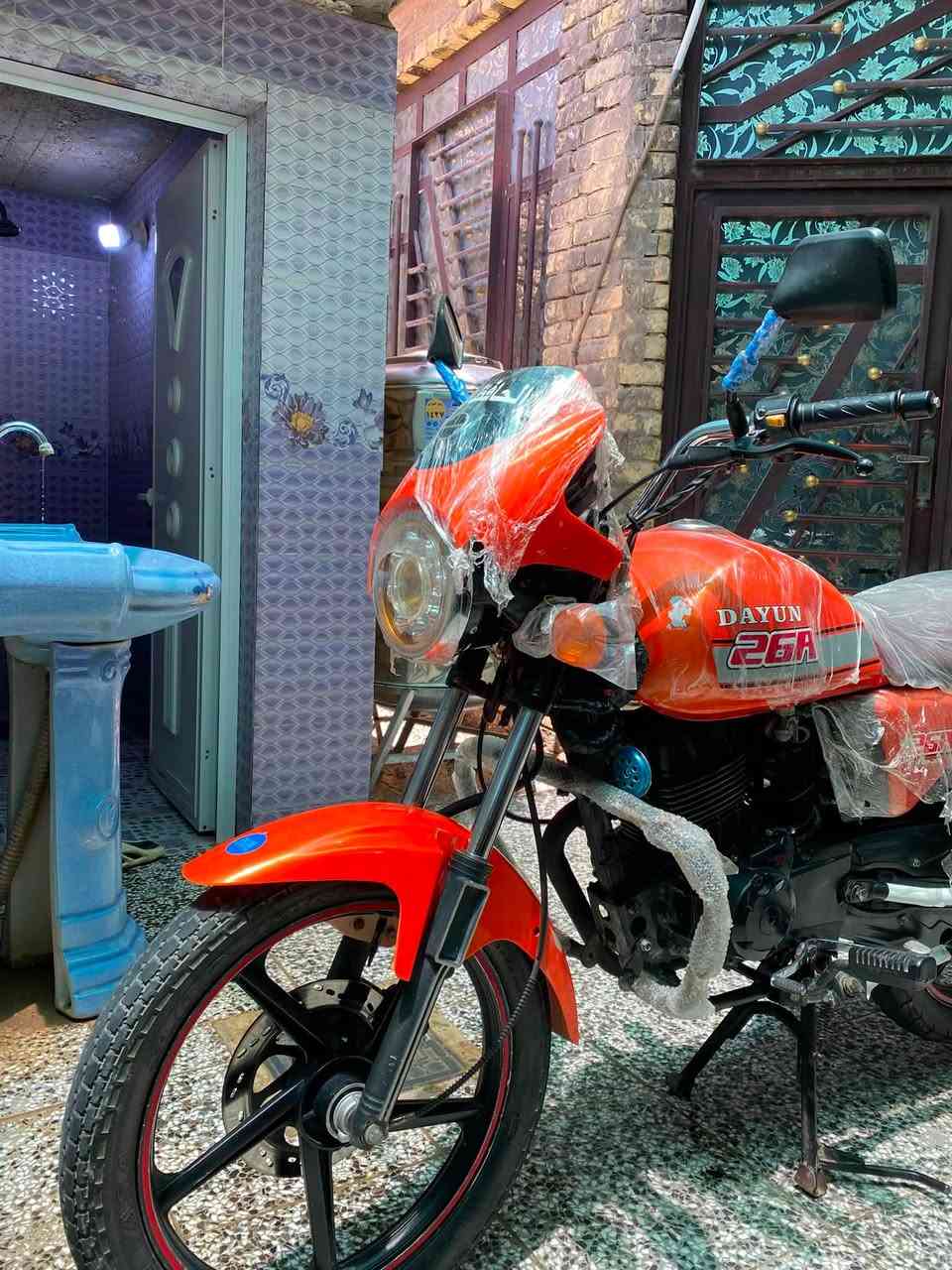 سلام عليكم 
دايون ماكس 
موديل 23 دراجه كفاله مبدل بيها تانكي 26 
أوراق اصولي 
كهربائيات كلها شغاله عداد كله شغال 
سعره 1800 وبيها مجال 
📍الموقع كوت فلاحيه 
☎️ واتس او اتصال ***********

