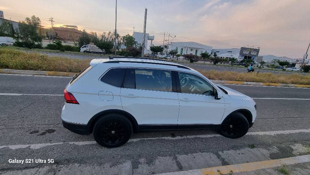 فولكس واكن  2018
محرك 2000 tsi
7 راكب 
كشنات جلد وهيتر
رادارات جانبيه وحساس كامرة
اوتو ستوب
بصمة تشغيل وبيبان
هندبريك بصمه
شاشه كار بلاي
كير اوتو وعادي
بيها صبغ فقط بوند وبيها تعديل بالجاملغ اقل من شبر 
محرك وكير شرط
كركوك مشروع وطني شرط التحويل وبيها بطاقة بانزين
السعر 122
شراي اتصل***********وتدلل مكاني كركوك كركوك, العراق
