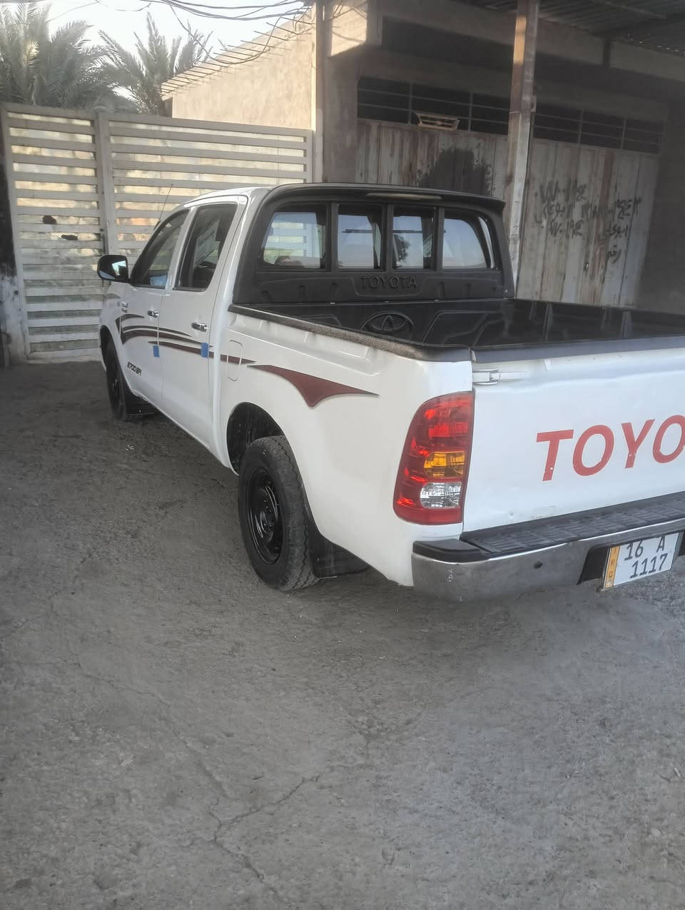 سلام عليكم عندي بيكم 2007 لسونار بل صور خير من الله مكينه وكير جدد تخم تاير جديد  سياره جاهزة صدر خلفي وامامي جديد لسعر 140بيهه مجال بسيط ***********
