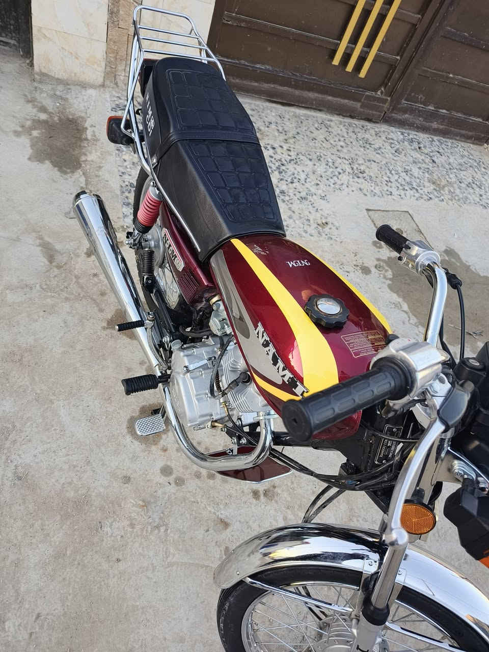 سلام عليكم دراجه اربعه كير للبيع موديل ٢٠٢٥  اوراق سكنر مكان  كربلاء السعر 650 وبيها مجال بسيط 

رقم الهاتف ***********
