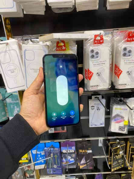 السلام عليكم 

iPhone. 12.  pro.  Max 
ذاكره:- 256 🤍
بطارية:-75 🔋 
الجهاز كوله شغال مبدل شاشه 3 خيارات 
فيس ايدي واقف ✨
العنوان:- بغداد جميله 🌷
الاتصال:- ***********
السعر:- 310 قفل 💎
