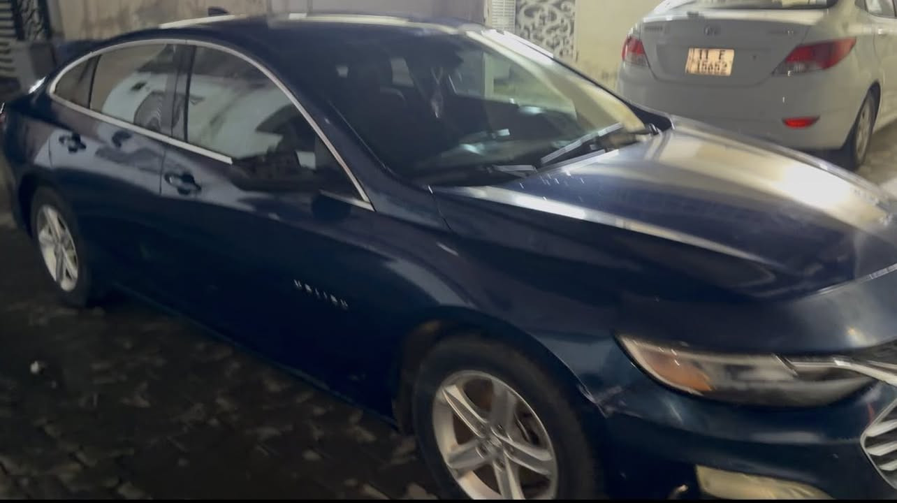 السلام عليكم ماليبو 2019 وارد امريكي
1500تيربو 
ماشيه 156km
تحكم استرن جيهتين
بصمه
حساس خلفي فقط 
كامره خلفيه
شاشه 
ملاحضه:حادث موضح بل سونار 
***********
