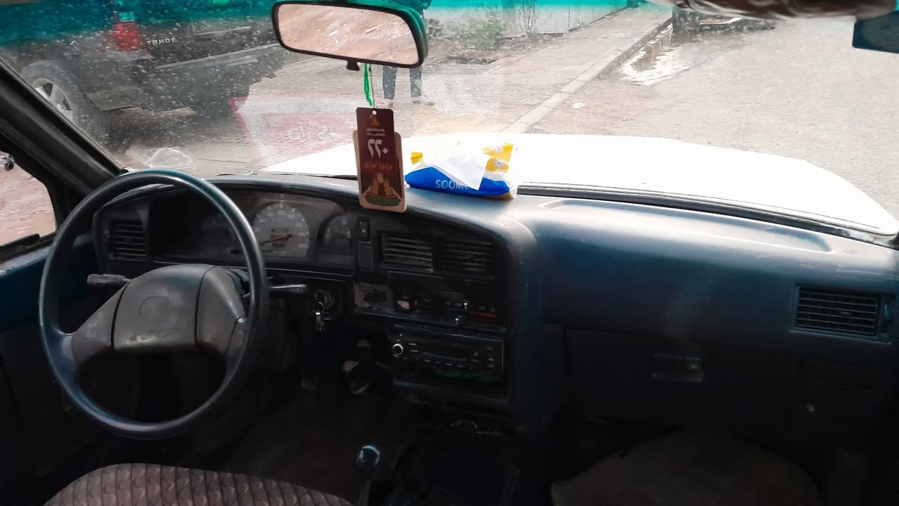 السلام عليكم بيكم مديل ٩٣ ياباني مكينه بلاديه كروسيده كير ومكينه واكسن جدد تخم تاير سنويه جديده ل ٣١ هزه جديده عنوان ميسان سياره احلا من الصور السعر ٤٧ للأستفسار ***********
