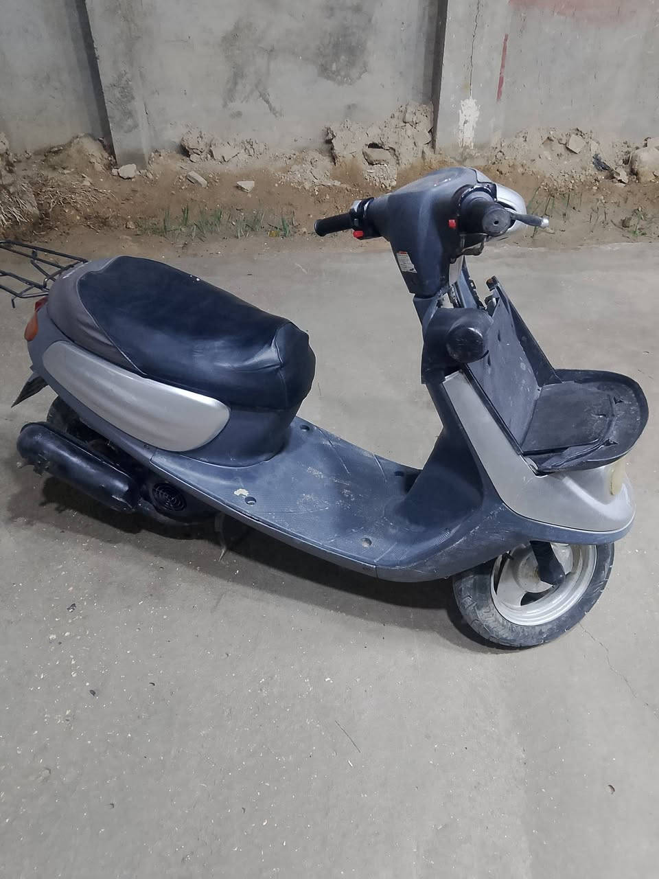 للبيع 150الف او مراوس ب4 كير حتلو بدون اوراق 
خاص او ***********
