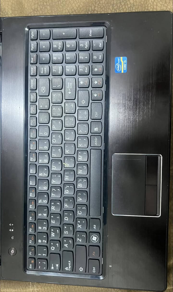 💻 **لابتوب للبيع**
لابتوب رخيصLenovo G570 نضيف ويشتغل بليه مشاكل
المواصفات:
المعالج: Intel Core i5 (الجيل الثاني)
الشاشة: 15.6 بوصة
الرام: 4GB
الهارد: 500GB
الكاميرا والواي فاي شغالين تمام
مع الشاحن الأصلي
مناسب للدراسة والتصفح وبرامج الأوفيس.
السعر: (١٢٥)
الموقع: بغداد  جميله واكو توصيل
***********
