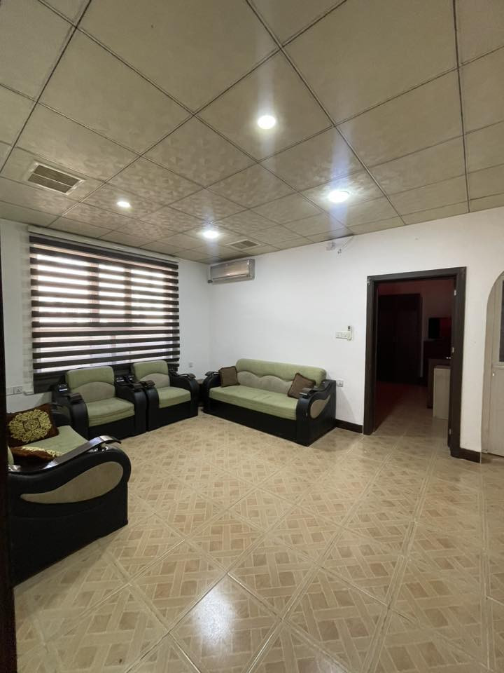 ‎بيت  / للإيجار مؤثث 
📍 الموقع: مجمع أندازياران – بالقرب من مدينة ألعاب ماجدي لاند
📏 المساحة: 160 متر مربع
🏢 الطوابق: طابقان
🛏️ الغرف: 3 غرف نوم
🪟 الإضافات: شرفة (بالكون) وإطلالة مميزة

📞 للاستفسار: [***********]
---

  خانوو/ کرێ بەناوماڵ
📍 شوێن: گەرەکی ئەندازیاران – نزیک شاری یاری ماجدی لاند
📏 مساحە: 160 متر
🏢 تەکڕا: دوو طابق
🛏️ ژوورەکان: 3 ژوور نوستن
🪟 زیادەکاری: بالکۆن و شوێنێکی ئارام بۆ دانیشتن

📞 بۆ زانیاری زیاتر پەیوەندی بکە بە: [***********]
