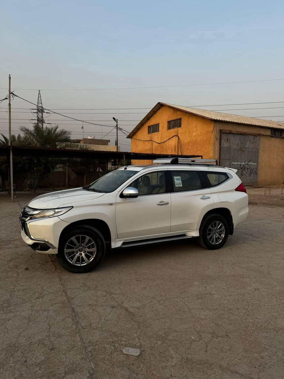 باجيرو سبورت (مونتيرو) ٢٠١٩ 

بيها جاملغ خلفي عكس السايق 

السياره فول مواصفات

ماشيه ١١٣ كم 

السعر ١٩٠$ 

المكان كربلاء 

***********
