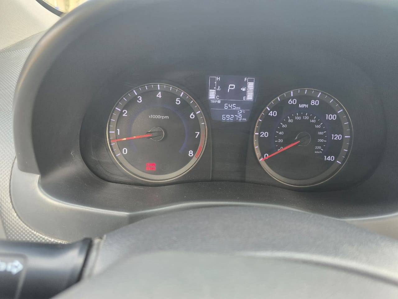 اكسنت امريكي 2016
السعر 110بيها مجال 
محرك 1600
عداد المسافة 69 الف قابل للزيادة
شاشة وكاميرا وحساسات خلفية
مانع انزلاق
مانع انحدار
كير ومحرك مكفول
الضرر جاملغ خلفي وقبغ صندوق
ليبل واحد
كربون بنزين

مكاني: موصل ـ 
للاستفسار الاتصال على: ***********
