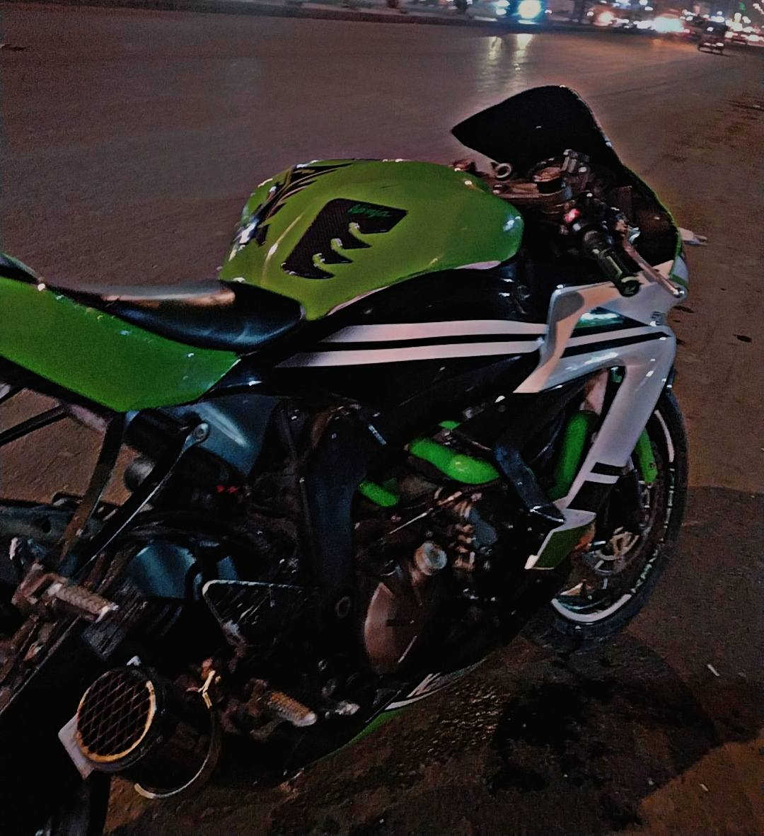 السلام عليكم
بيع مستعجل لاجل... السفر

***********

كاوساكي نينجا🥷 ZX6R

محرك 636

موديل 2016

مودات شغاله بل كامل يرادلها ترتيب الدراجه
كفرات شويه تعبانه
منافيس رمبه
ابيعها عله هاي الحطه جيب فيتر وتعال افحص
السعر 37 وبيها مجال للطيبين

العنوان-بغداد- شارع فلسطين تقاطع الصخره
