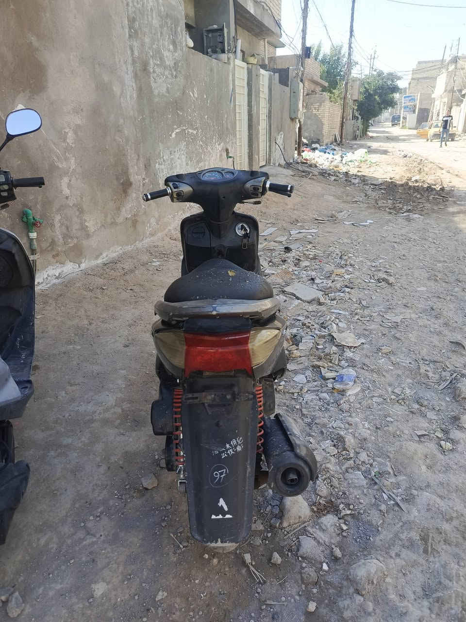 سلام عليكم دراجه سكنس نثيه كوري 140دراجه نضيفه شوي يرادلها ترتيب ادخن من تحمه تروح لدخانه شادلها كوࢪ جديد الدراجه كلشي شغال بكلايتات اشاير سلف هندࢪ شلعه ومعدل باتري جديد بيها سعرها325وبيها مجال مكاني بغداد زعفرانيه. رقمي ***********متواجد واتساب ومازنجࢪ
