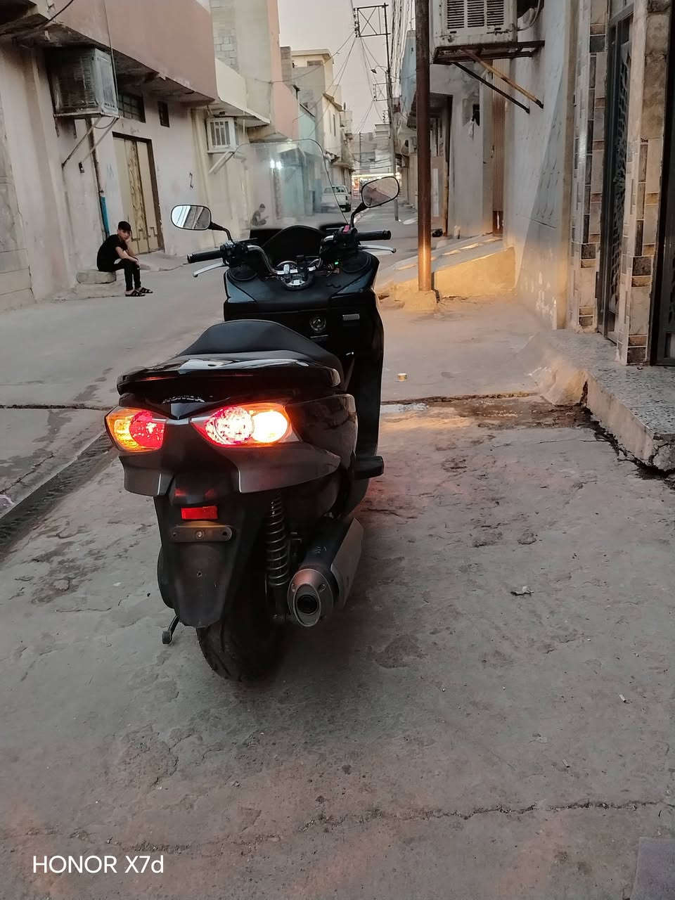 السلام عليكم للبيع ماطور فورز 0، 10نضاف100بل100.  ***********
