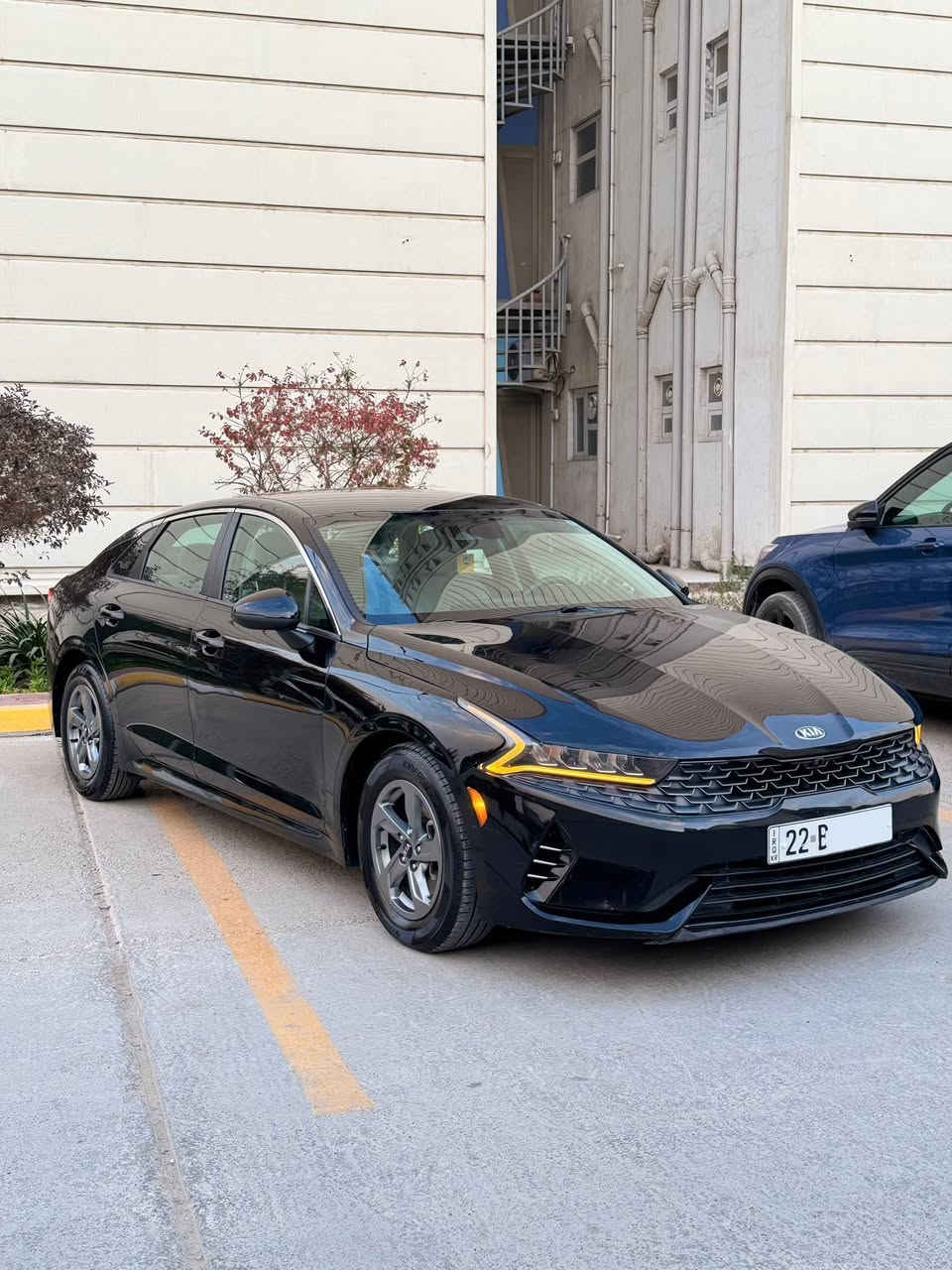 كي فايف
K5 🖤2021 
رقم اربيل جديد
محرك 1600 تيربو 
ماشية 50 الف ميل
سيارةً حلوه ونظيفة 
وجااااهزة من كلشي 
شاشة كامراه
حساس رادارات 
هندبريك بصمه 
3 انظمه قيادة
اوتو هولد 
تحكمات ستيرن 
اوتو ستوب 
باقي المواصفات معروفه
سعر 155$ بيها مجال قليل 
رقم الشاصي بالمنشور
بدون شاصي وللغد شرط الفحص👍
مكان سيارة/بغداد حي العدل
رقم الهاتف :***********
