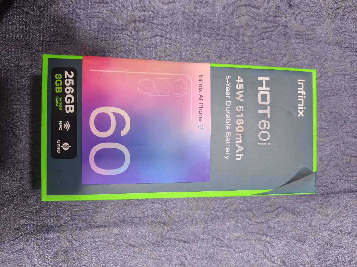 السلام عليكم 
الجهاز جديد مستخدم ١٩ساعه فقط 
infinix HOT 60i
الذاكرة 265 8رام البطاريه 5160 120HZ
يشغل ببجي 60فريم
شاحنه الحهاز 45واط سريع
الكامره 50MP
مدعوم بAI
باكيت الجهاز موجود بلكامل هوا وملحقاته
السعر 200وبي مجال
بغداد الغزاليه ***********واتساب المو شراي لا يراسل
